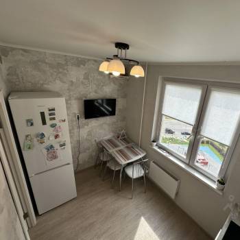 Продается 1-комнатная квартира, 38,5 м²