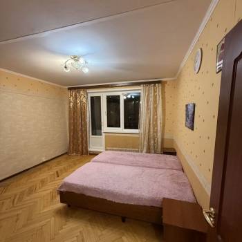 Сдается 1-комнатная квартира, 39 м²