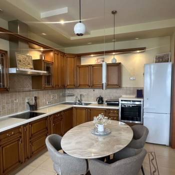 Продается 2-х комнатная квартира, 78,6 м²