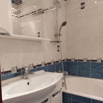 Сдается 2-х комнатная квартира, 58 м²