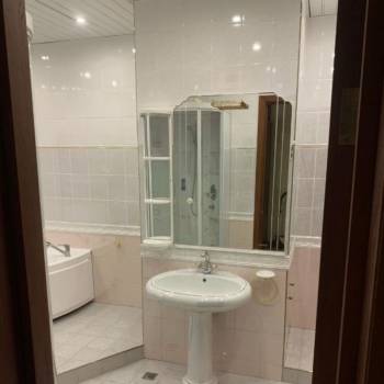 Продается Многокомнатная квартира, 130,01 м²