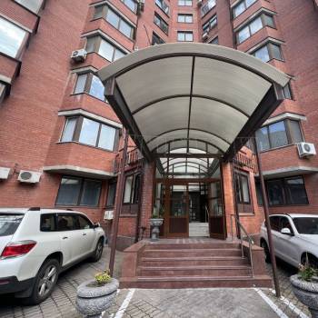 Продается Многокомнатная квартира, 130,01 м²