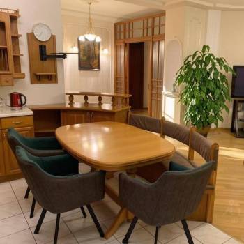 Продается Многокомнатная квартира, 130,01 м²