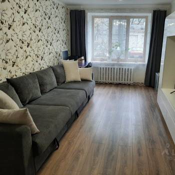 Продается Многокомнатная квартира, 75 м²
