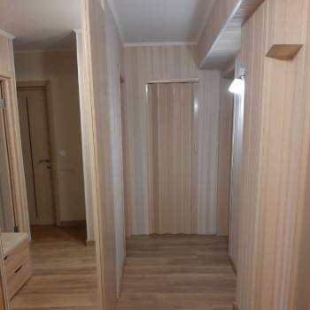 Продается Многокомнатная квартира, 75 м²