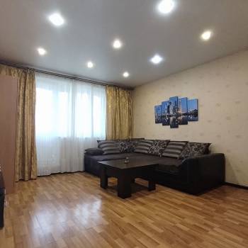 Сдается 1-комнатная квартира, 42 м²