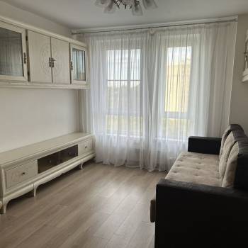 Сдается 1-комнатная квартира, 41,7 м²