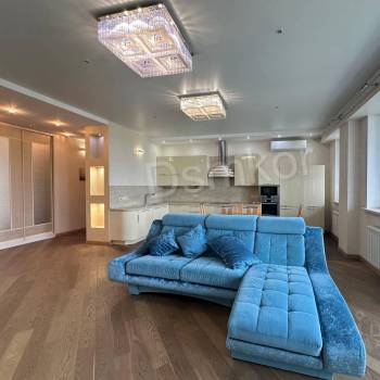 Продается 3-х комнатная квартира, 124,74 м²
