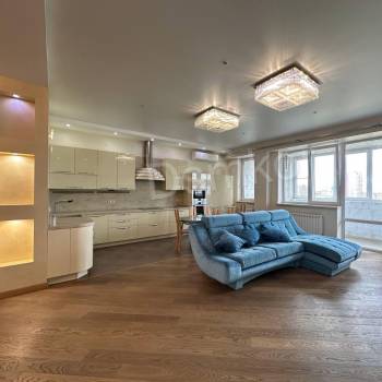 Продается 3-х комнатная квартира, 124,74 м²