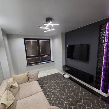 Продается 1-комнатная квартира, 54 м²