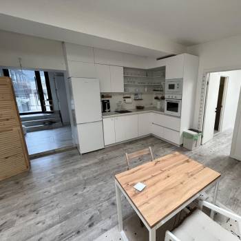 Продается 3-х комнатная квартира, 54 м²