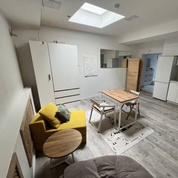 Продается 3-х комнатная квартира, 54 м²
