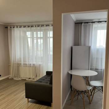 Продается 1-комнатная квартира, 30,2 м²