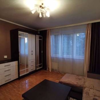 Сдается 1-комнатная квартира, 41 м²