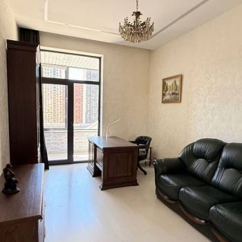 Сдается Многокомнатная квартира, 98,6 м²