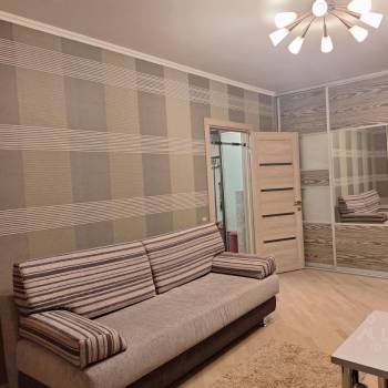 Сдается 1-комнатная квартира, 37,9 м²