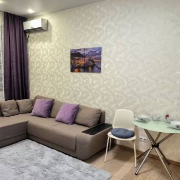 Сдается 1-комнатная квартира, 42 м²