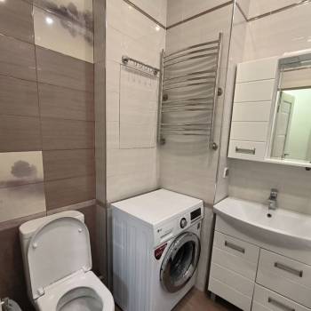 Сдается 1-комнатная квартира, 42 м²