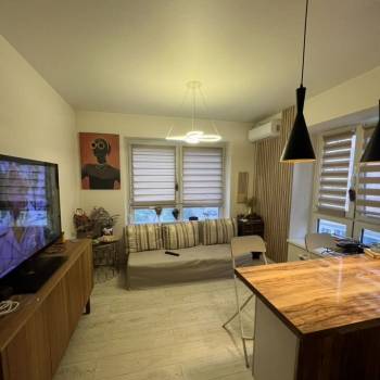 Продается 2-х комнатная квартира, 55 м²