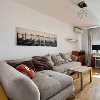 Сдается 2-х комнатная квартира, 52 м²