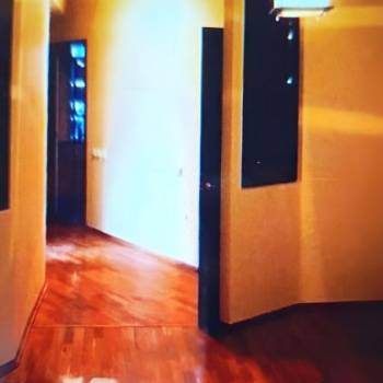 Продается 3-х комнатная квартира, 130 м²