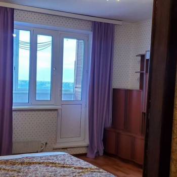 Сдается 1-комнатная квартира, 40 м²