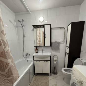 Сдается 1-комнатная квартира, 43 м²