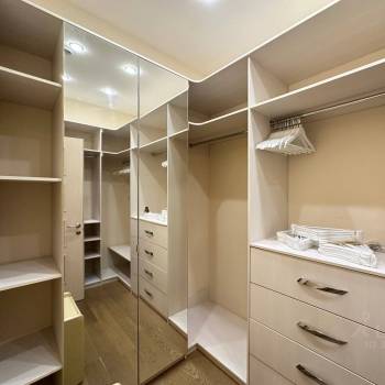 Сдается Многокомнатная квартира, 131 м²