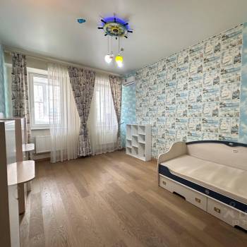 Сдается Многокомнатная квартира, 131 м²