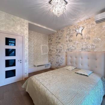 Сдается Многокомнатная квартира, 131 м²