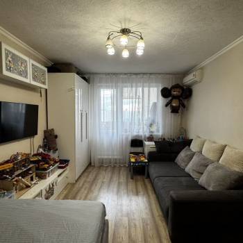 Продается 1-комнатная квартира, 37,7 м²