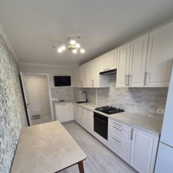Сдается Многокомнатная квартира, 64 м²