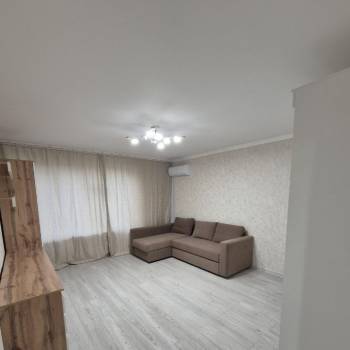 Сдается Многокомнатная квартира, 64 м²