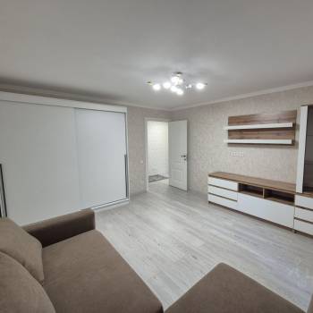 Сдается Многокомнатная квартира, 64 м²