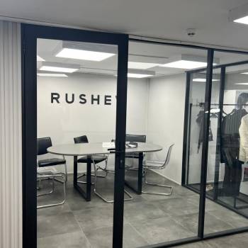 Сдается Нежилое помещение, 210 м²