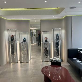 Сдается Нежилое помещение, 210 м²
