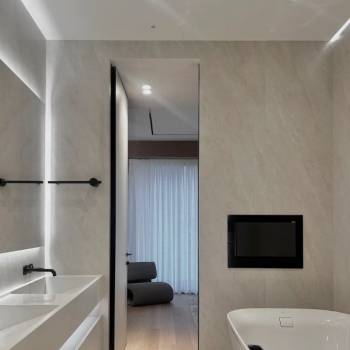 Продается Многокомнатная квартира, 138 м²