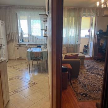 Продается 1-комнатная квартира, 35 м²