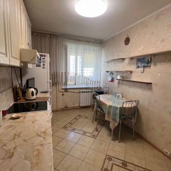 Продается 1-комнатная квартира, 35 м²
