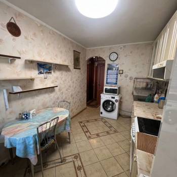 Продается 1-комнатная квартира, 35 м²