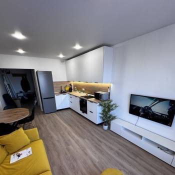 Сдается Многокомнатная квартира, 75 м²