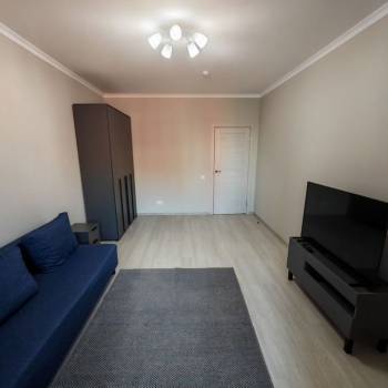 Сдается Многокомнатная квартира, 77,6 м²