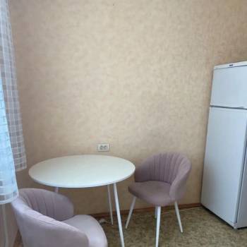 Сдается 1-комнатная квартира, 39,6 м²