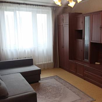 Сдается 1-комнатная квартира, 39 м²
