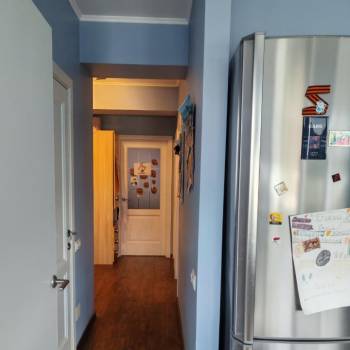 Продается Многокомнатная квартира, 72 м²