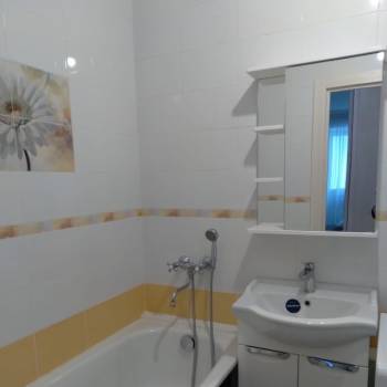 Продается 1-комнатная квартира, 27,3 м²