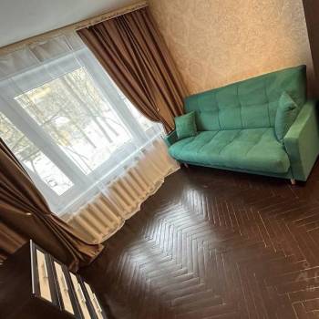 Продается 1-комнатная квартира, 32 м²