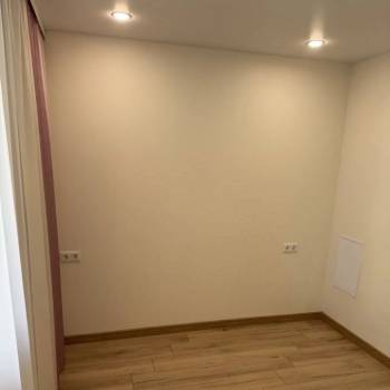 Продается 1-комнатная квартира, 43 м²
