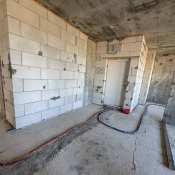 Продается 1-комнатная квартира, 73,1 м²