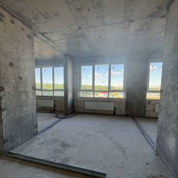 Продается 1-комнатная квартира, 73,1 м²